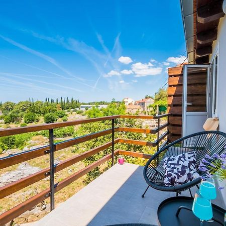 Le Petit 2 Apartment Čilipi Екстериор снимка