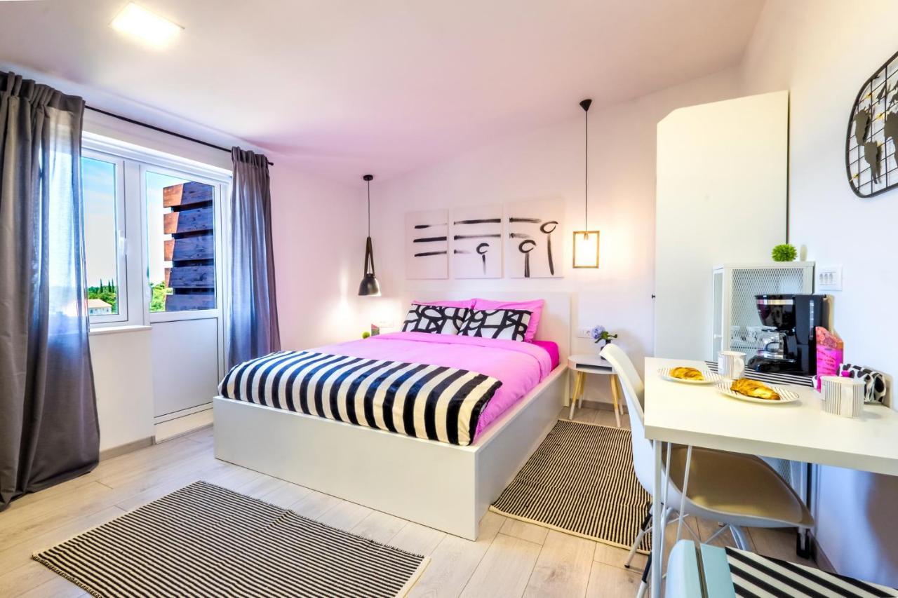 Le Petit 2 Apartment Čilipi Екстериор снимка